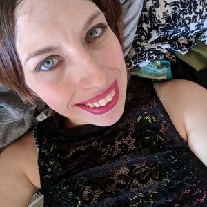 Meet your Posher, Desiree